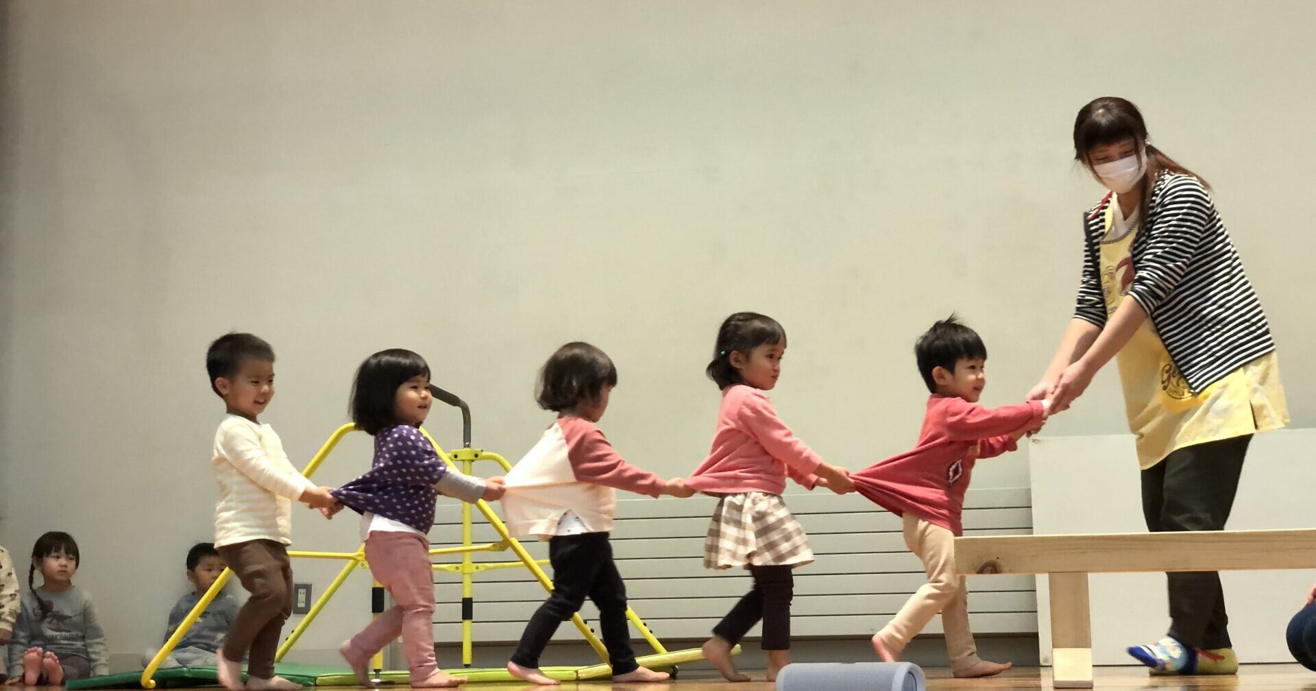 はっぴょうかいかいじょうへ・ハロウィン