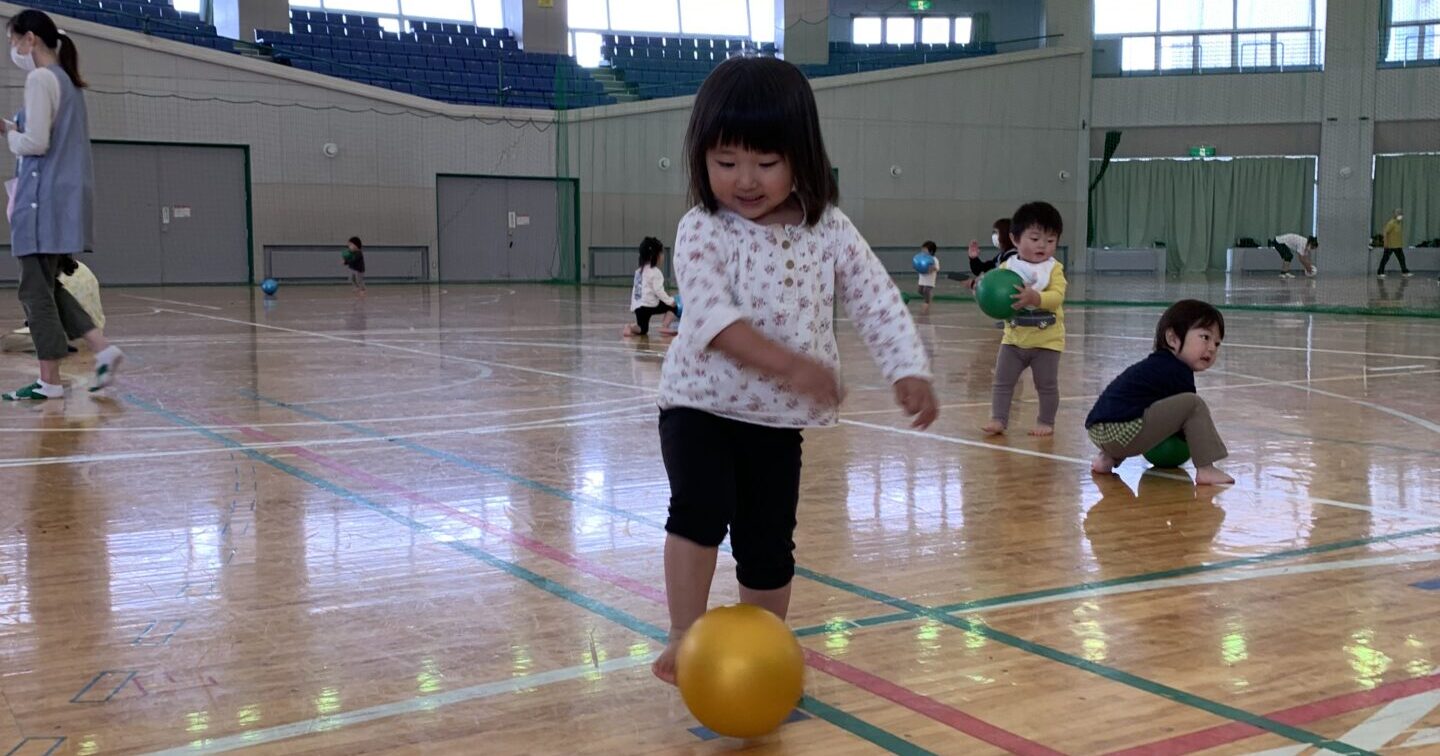 からだをうごかすってたのしいね