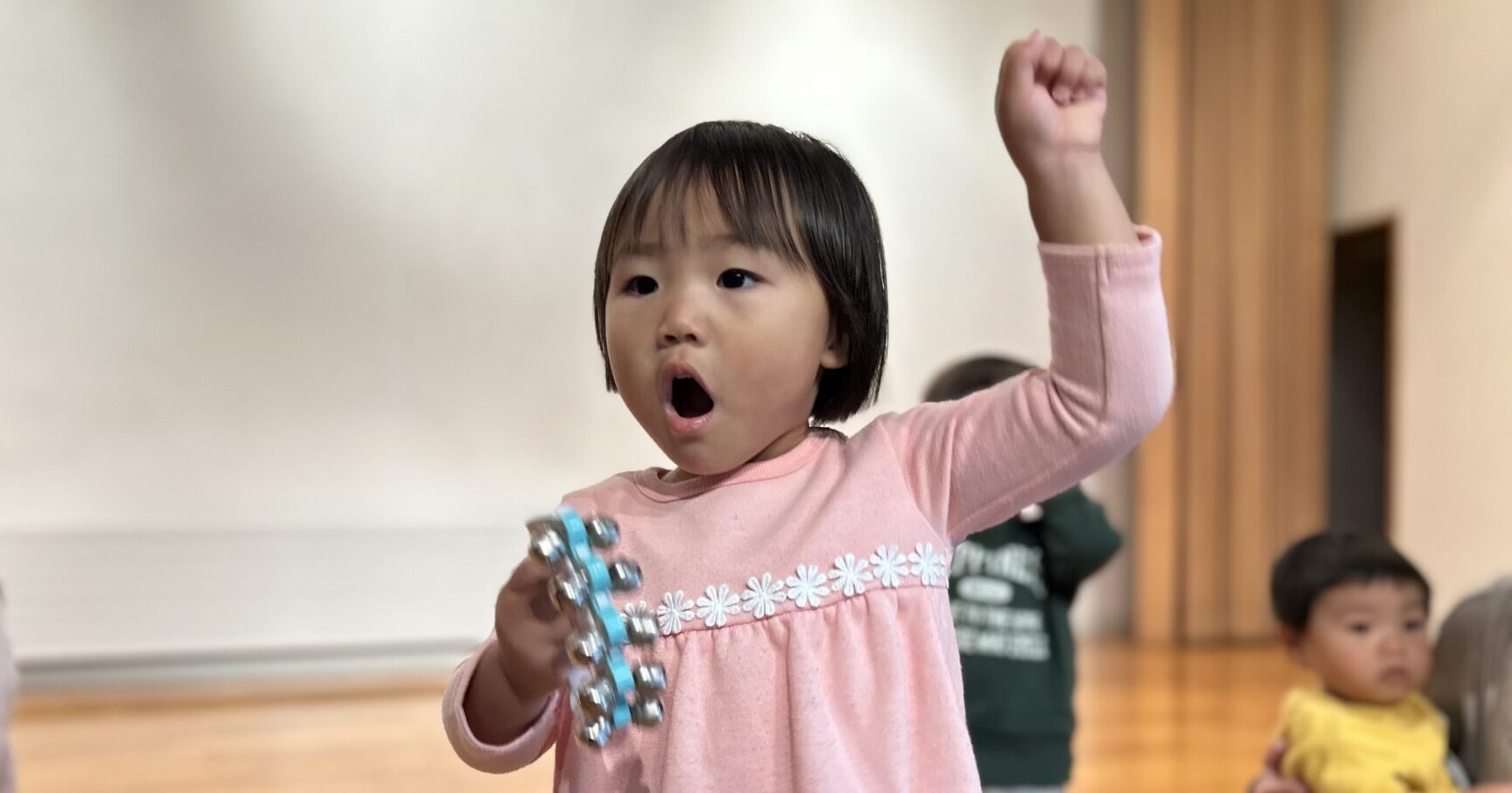 はっぴょうかいのかいじょうへ