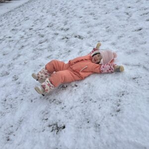 ゆきであそぼう